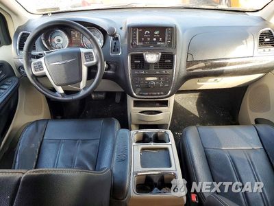 Zdjęcie 8 z 13 samochodu: 2014 CHRYSLER TOWN & COUNTRY TOURING VIN:2C4RC1BG5ER310950 - miniatura