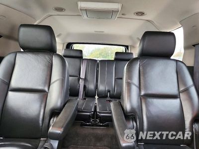 Zdjęcie 10 z 13 samochodu: 2011 GMC YUKON XL DENALI VIN:1GKS2MEF1BR275256 - miniatura