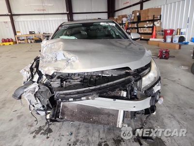 Piąte zdjęcie samochodu w środku: 2016 CHEVROLET CRUZE LIMITED LT VIN:1G1PE5SBXG7188113 - miniatura