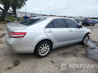 Trzecie zdjęcie samochodu z tyłu: 2010 TOYOTA CAMRY XLE VIN:4T1BF3EK8AU109413 - miniatura