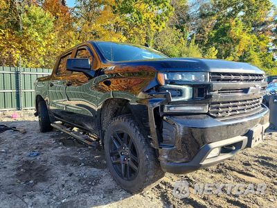Czwarte zdjęcie samochodu z boku: 2021 CHEVROLET SILVERADO K1500 LT TRAIL BOSS VIN:1GCPYFED6MZ255887 - miniatura