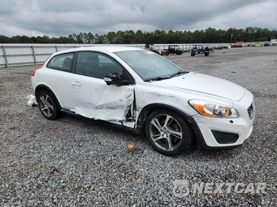 Czwarte zdjęcie samochodu z boku: 2013 VOLVO C30 T5 VIN:YV1672MK7D2304735 - miniatura