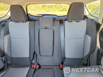Zdjęcie 10 z 13 samochodu: 2019 FORD ESCAPE SE VIN:1FMCU9GD5KUC01611 - miniatura