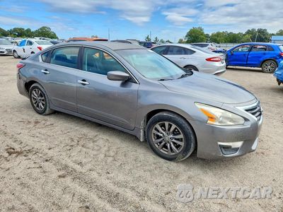 Czwarte zdjęcie samochodu z boku: 2015 NISSAN ALTIMA 2.5 S VIN:1N4AL3AP3FC473686 - miniatura