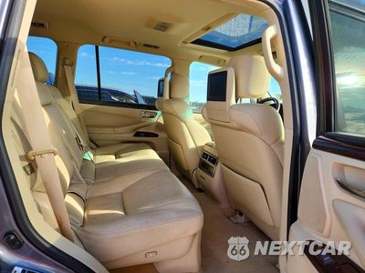 Zdjęcie 11 z 13 samochodu: 2013 LEXUS LX 570 VIN:JTJHY7AX3D4092040 - miniatura