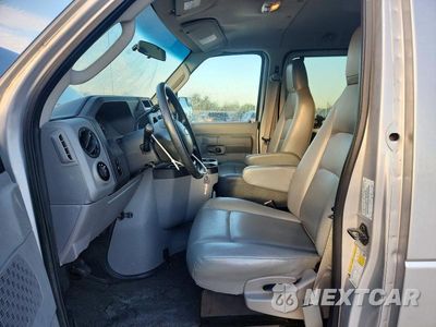 Zdjęcie 7 z 13 samochodu: 2013 FORD ECONOLINE E350 SUPER DUTY WAGON VIN:1FBSS3BL1DDA48931 - miniatura
