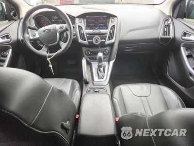 Zdjęcie 8 z 12 samochodu: 2013 FORD FOCUS TITANIUM VIN:1FADP3J20DL259936 - miniatura