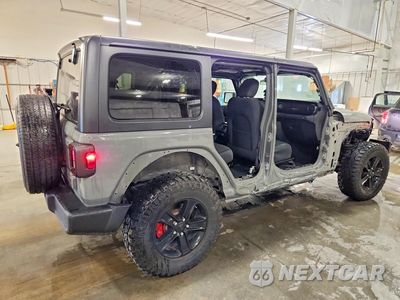 Trzecie zdjęcie samochodu z tyłu: 2020 JEEP WRANGLER UNLIMITED SPORT VIN:1C4HJXDNXLW279571 - miniatura