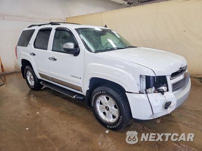 Czwarte zdjęcie samochodu z boku: 2008 CHEVROLET TAHOE K1500 VIN:1GNFK13038R244746 - miniatura