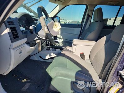 Zdjęcie 7 z 13 samochodu: 2008 JEEP LIBERTY SPORT VIN:1J8GN28K38W288356 - miniatura