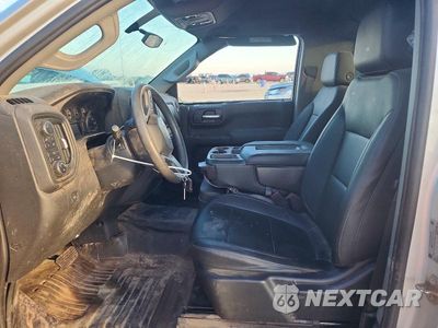 Zdjęcie 7 z 12 samochodu: 2020 CHEVROLET SILVERADO K1500 VIN:3GCNYAEHXLG123694 - miniatura
