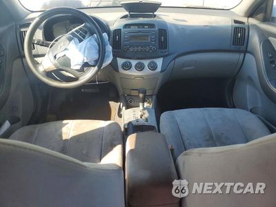 Zdjęcie 8 z 12 samochodu: 2009 HYUNDAI ELANTRA GLS VIN:KMHDU46D89U691237 - miniatura
