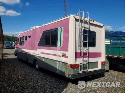 Trzecie zdjęcie samochodu z tyłu: 1991 CHEVROLET P30 RV VIN:1GBKP37N9M3313404 - miniatura