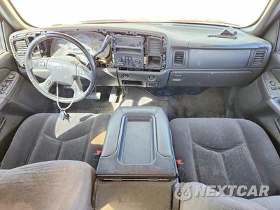 Zdjęcie 8 z 13 samochodu: 2006 CHEVROLET SILVERADO C1500 VIN:2GCEC13T661179103 - miniatura
