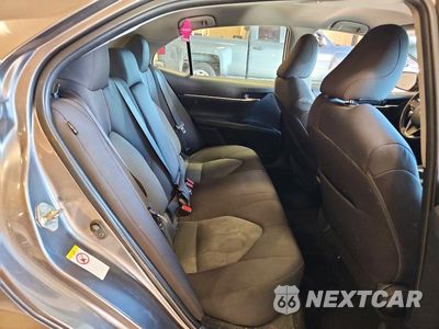Zdjęcie 10 z 12 samochodu: 2018 TOYOTA CAMRY LE VIN:4T1B11HK0JU101627 - miniatura