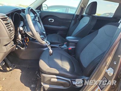 Zdjęcie 7 z 13 samochodu: 2017 KIA SOUL + VIN:KNDJP3A51H7428125 - miniatura