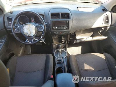 Zdjęcie 8 z 14 samochodu: 2017 MITSUBISHI OUTLANDER SPORT ES VIN:JA4AP3AU8HZ024678 - miniatura