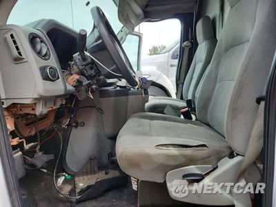 Zdjęcie 7 z 14 samochodu: 2021 FORD E350 DELIVERY TRUCK VIN:1FDWE3FN9MDC21364 - miniatura