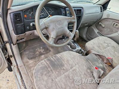 Zdjęcie 8 z 12 samochodu: 2003 TOYOTA TACOMA BASE VIN:5TENL42NX3Z174353 - miniatura