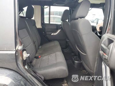 Zdjęcie 10 z 12 samochodu: 2012 JEEP WRANGLER UNLIMITED SAHARA VIN:1C4BJWEG1CL277953 - miniatura