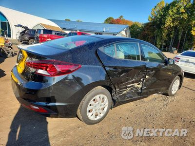 Trzecie zdjęcie samochodu z tyłu: 2019 HYUNDAI ELANTRA SE VIN:5NPD74LF0KH469440 - miniatura