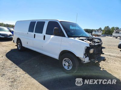 Czwarte zdjęcie samochodu z boku: 2014 CHEVROLET EXPRESS G2500 VIN:1GCWGGBAXE1207548 - miniatura