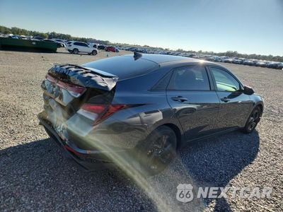 Trzecie zdjęcie samochodu z tyłu: 2021 HYUNDAI ELANTRA SEL VIN:5NPLM4AG9MH025671 - miniatura