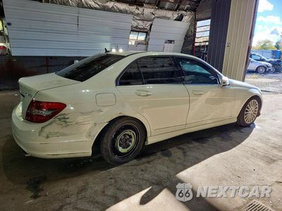 Trzecie zdjęcie samochodu z tyłu: 2010 MERCEDES-BENZ C 300 4MATIC VIN:WDDGF8BBXAF501671 - miniatura