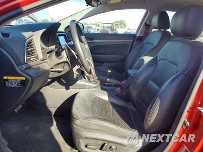 Zdjęcie 7 z 12 samochodu: 2017 HYUNDAI ELANTRA LIMITED VIN:5NPD84LF9HH103739 - miniatura