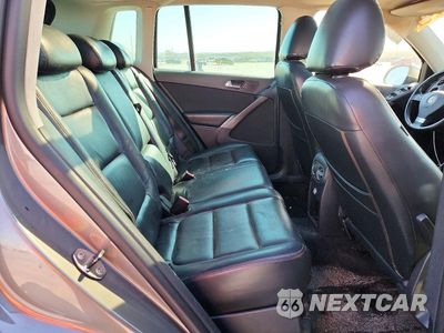 Zdjęcie 11 z 13 samochodu: 2010 VOLKSWAGEN TIGUAN S VIN:WVGAV7AX0AW508764 - miniatura