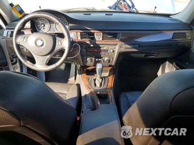 Zdjęcie 8 z 12 samochodu: 2011 BMW 328 I VIN:WBAKE3C54BE557578 - miniatura