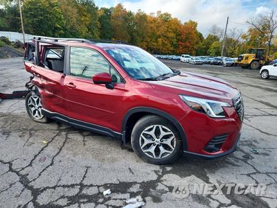 Czwarte zdjęcie samochodu z boku: 2022 SUBARU FORESTER PREMIUM VIN:JF2SKAEC2NH413799 - miniatura