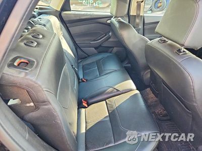 Zdjęcie 10 z 12 samochodu: 2016 FORD FOCUS TITANIUM VIN:1FADP3N28GL256510 - miniatura