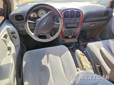 Zdjęcie 8 z 13 samochodu: 2006 CHRYSLER TOWN & COUNTRY LX VIN:2A4GP44R06R832926 - miniatura