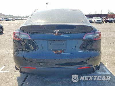 Zdjęcie 6 z 12 samochodu: 2023 TESLA MODEL Y VIN:7SAYGDEE8PA113880 - miniatura