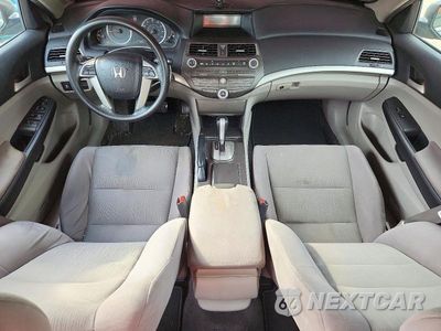 Zdjęcie 8 z 12 samochodu: 2012 HONDA ACCORD LXP VIN:1HGCP2F4XCA013210 - miniatura