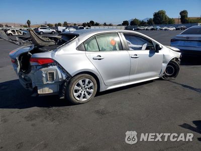 Trzecie zdjęcie samochodu z tyłu: 2022 TOYOTA COROLLA VIN:JTDEPMAE0NJ200624 - miniatura