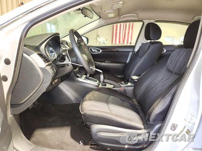 Zdjęcie 7 z 12 samochodu: 2017 NISSAN SENTRA SV VIN:3N1AB7AP5HY335732 - miniatura