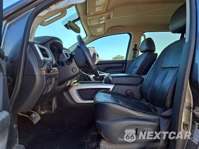 Zdjęcie 7 z 12 samochodu: 2019 NISSAN TITAN SL VIN:1N6AA1E65KN500095 - miniatura