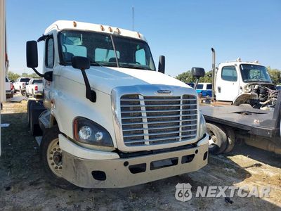 Czwarte zdjęcie samochodu z boku: 2016 FREIGHTLINER CASCADIA 125 SEMI TRUCK VIN:3AKJGEBG5GSHK9305 - miniatura