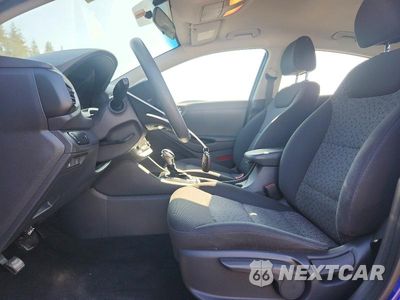 Zdjęcie 7 z 12 samochodu: 2019 HYUNDAI IONIQ BLUE VIN:KMHC65LC0KU174172 - miniatura