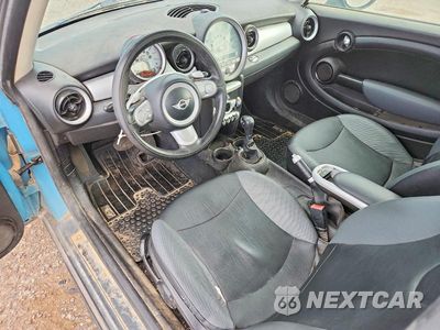 Zdjęcie 8 z 12 samochodu: 2008 MINI COOPER VIN:WMWMF33508TT62720 - miniatura