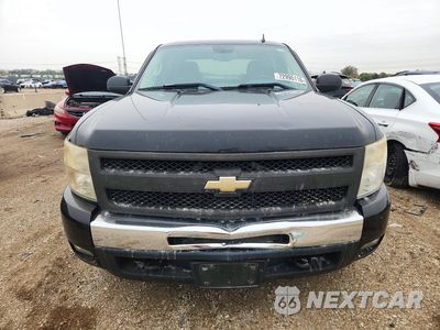 Piąte zdjęcie samochodu w środku: 2009 CHEVROLET SILVERADO K1500 LT VIN:3GCEK233X9G279323 - miniatura