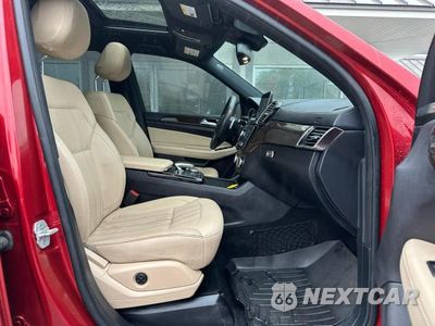 Piąte zdjęcie samochodu w środku: 2017 MERCEDES-BENZ GLS 450 4MATIC VIN:4JGDF6EE3HA854053 - miniatura