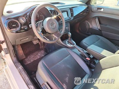 Zdjęcie 8 z 12 samochodu: 2017 VOLKSWAGEN BEETLE 1.8T VIN:3VWF17AT5HM628179 - miniatura