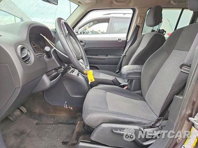 Zdjęcie 7 z 13 samochodu: 2015 JEEP PATRIOT LATITUDE VIN:1C4NJPFB9FD273962 - miniatura