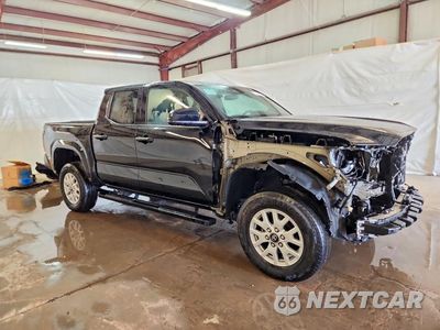 Czwarte zdjęcie samochodu z boku: 2026 TOYOTA TACOMA SR VIN:3TYKD5HN9TT040576 - miniatura