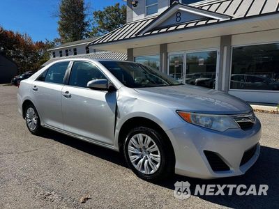 2013 TOYOTA CAMRY LE 4T4BF1FK1DR335354 - główne zdjęcie licytacji z USA - miniatura