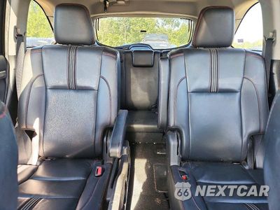 Zdjęcie 10 z 13 samochodu: 2019 TOYOTA HIGHLANDER SE VIN:5TDJZRFH5KS601609 - miniatura