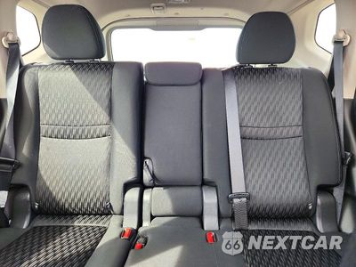 Zdjęcie 10 z 13 samochodu: 2018 NISSAN ROGUE S VIN:KNMAT2MT3JP529768 - miniatura